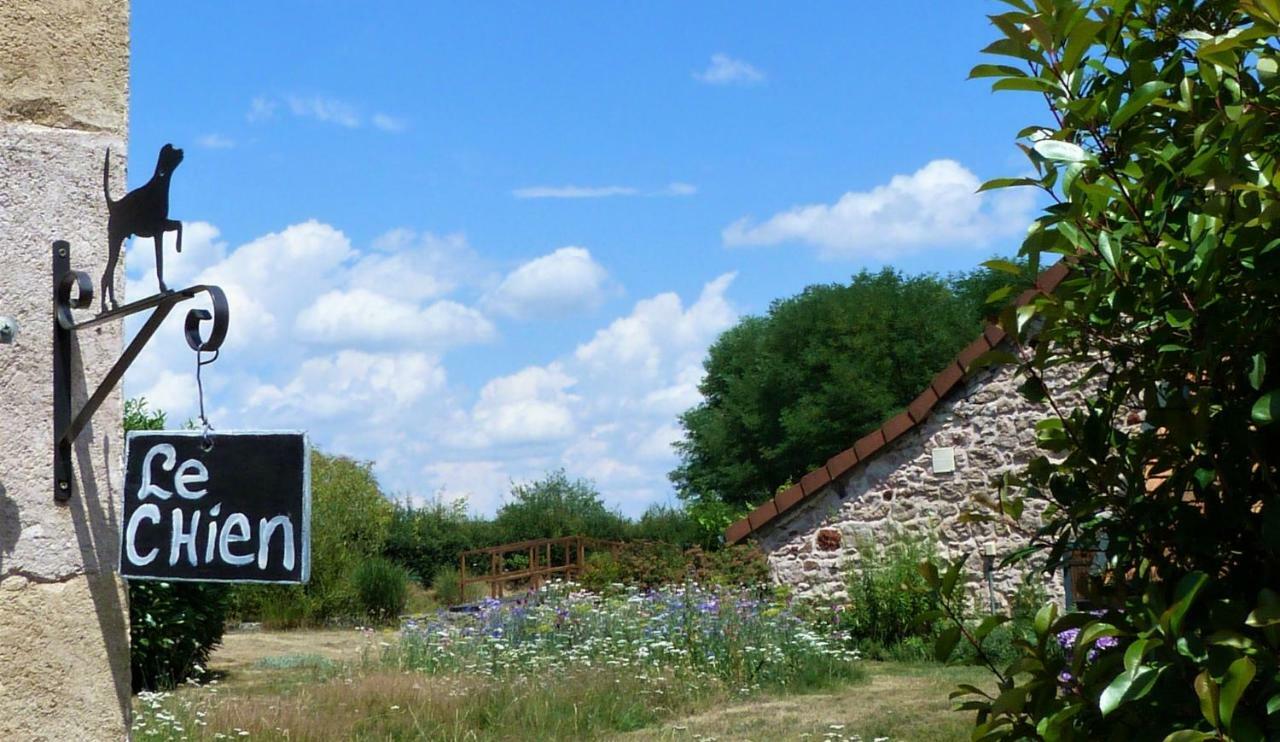 Clan Boucheron Louroux-Bourbonnais Luaran gambar